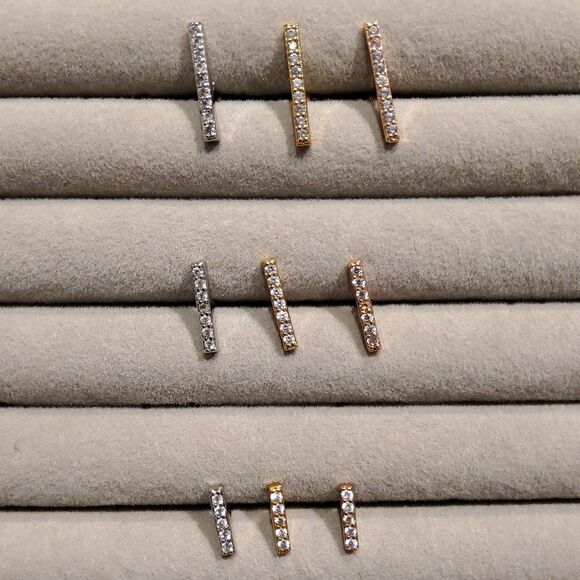 Medium bar Body Jewelry - Picture 3 of 3